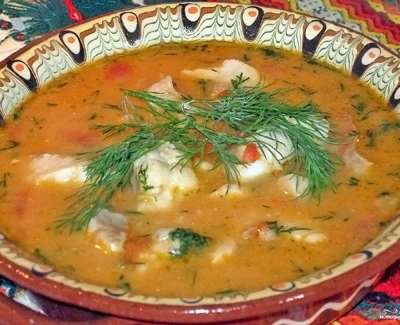 Томатный суп с морским окунем
